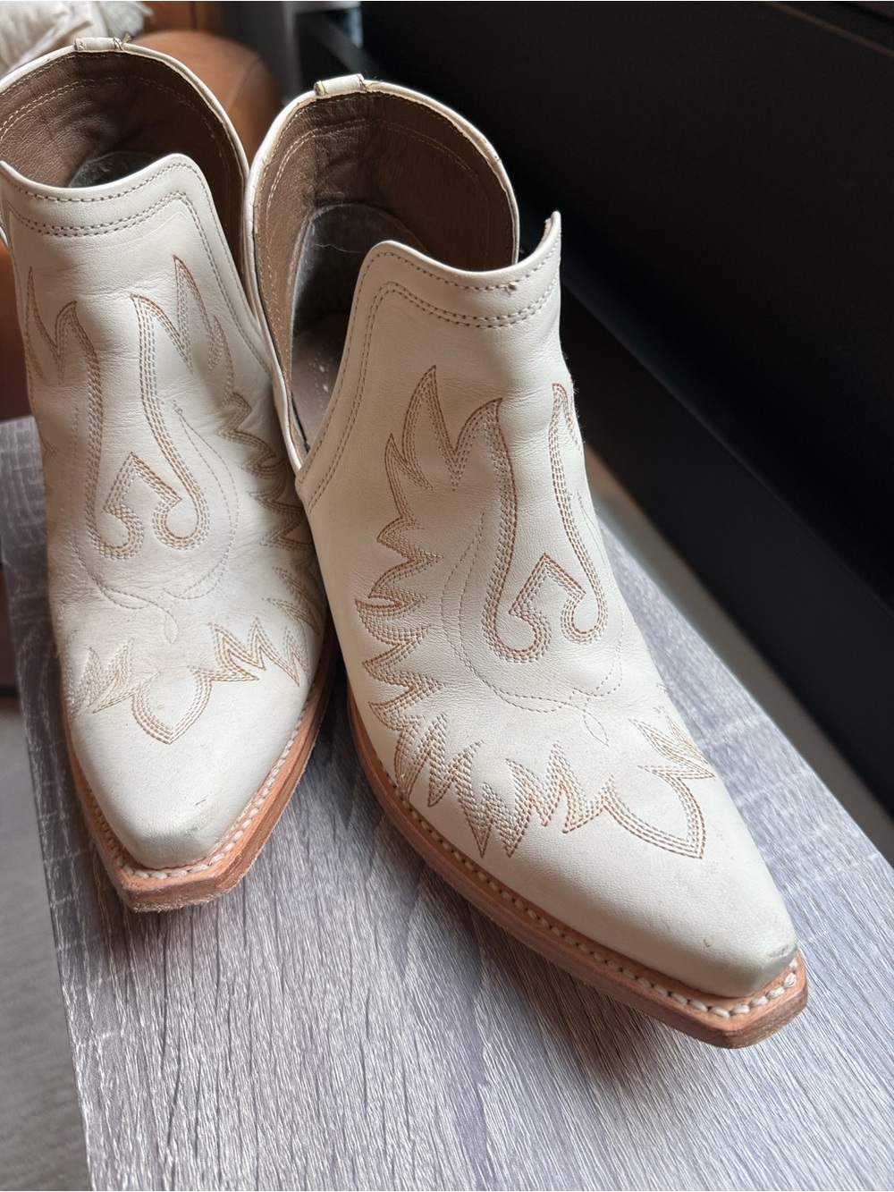 Ariat Cream Western Cutout Ankle Booties - Picture 2 of 9